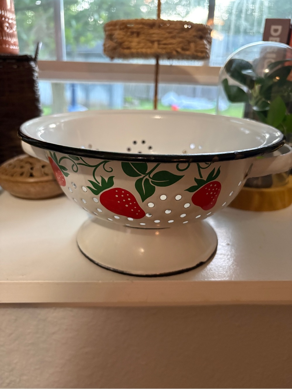 Vintage 1983 Teleflora White Enamel Strawberry Print Colander